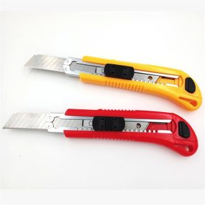 Tapetkniv med utskiftbare blader Thd